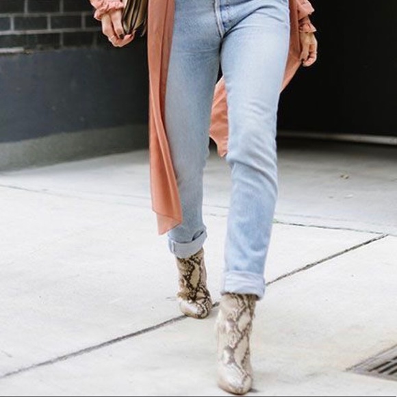 Steve Madden whimsy snake-print boots black/white - Picture 3 of 8